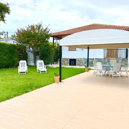 Garden Summer House Casa de Férias Nea Kallikrateia