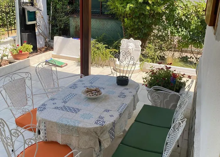 Garden Summer House Дом отдыха Nea Kallikrateia