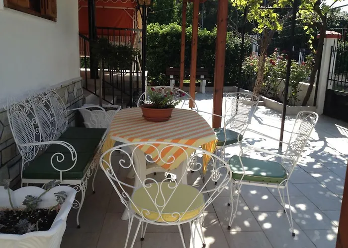 Дом отдыха Garden Summer House *