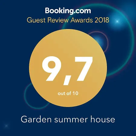 Garden Summer House Holiday home